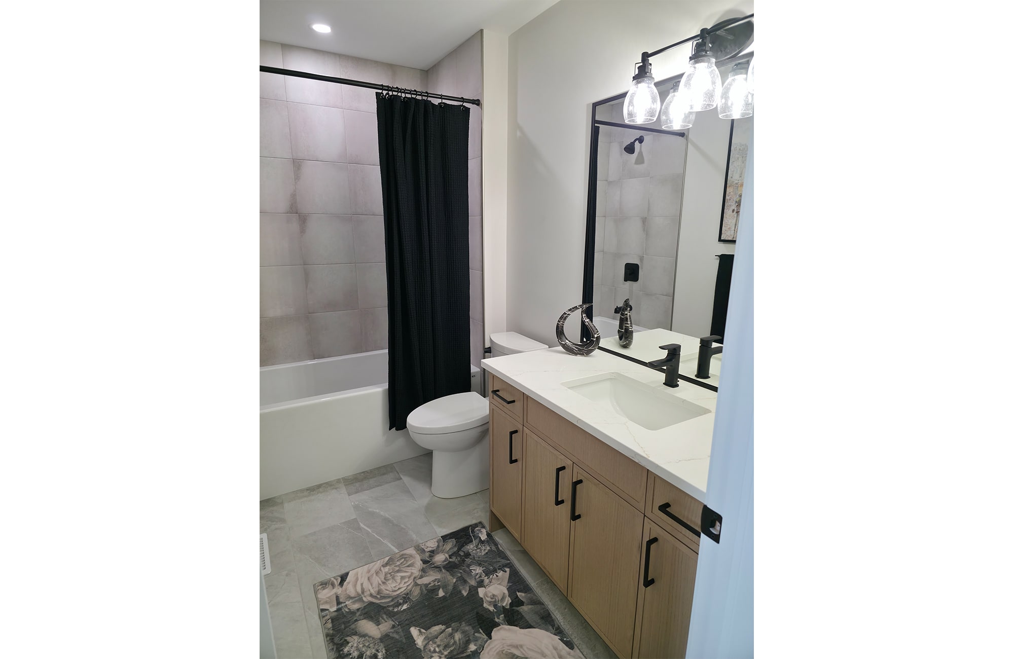 Spacious Main Bath in Westerdam model at The Nest 2 by Rembrandt Homes