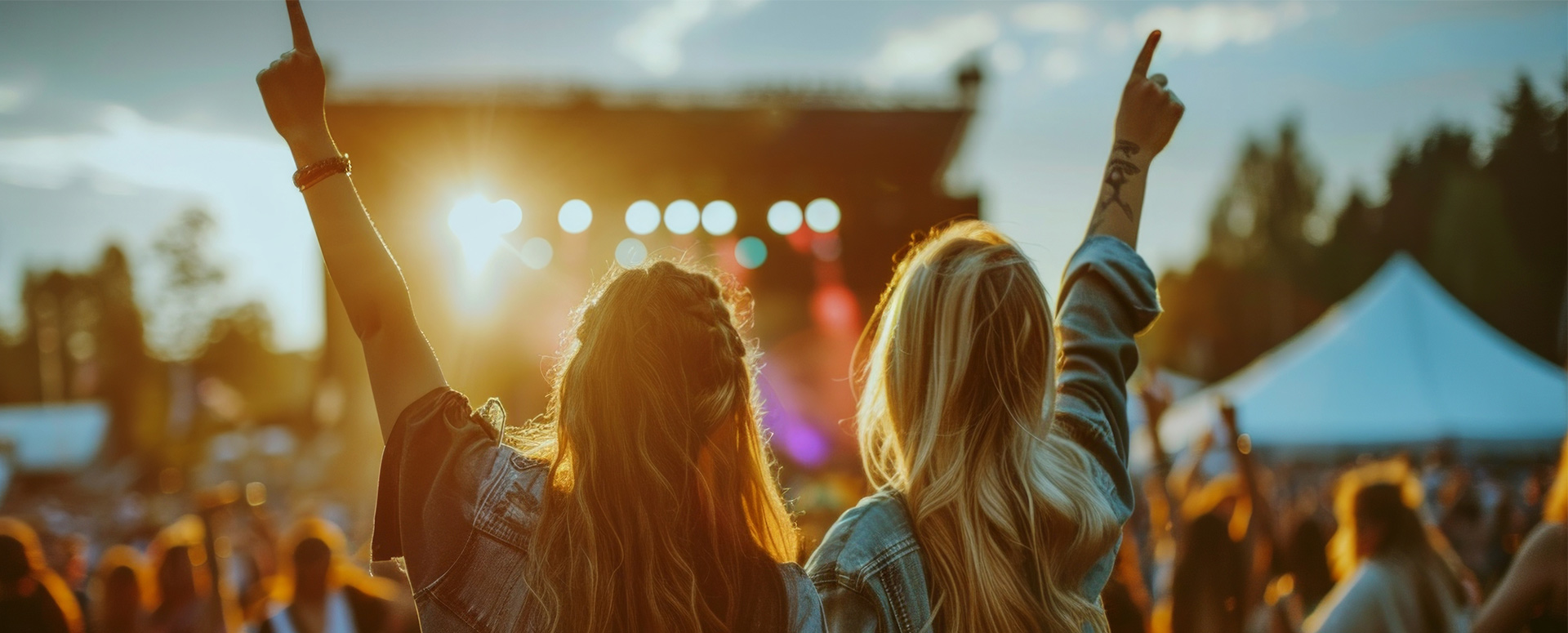 Family enjoying a walk together. Upper West is conveniently located near to the Kains Woods and Komoka Park, offering beautiful trails to explore.